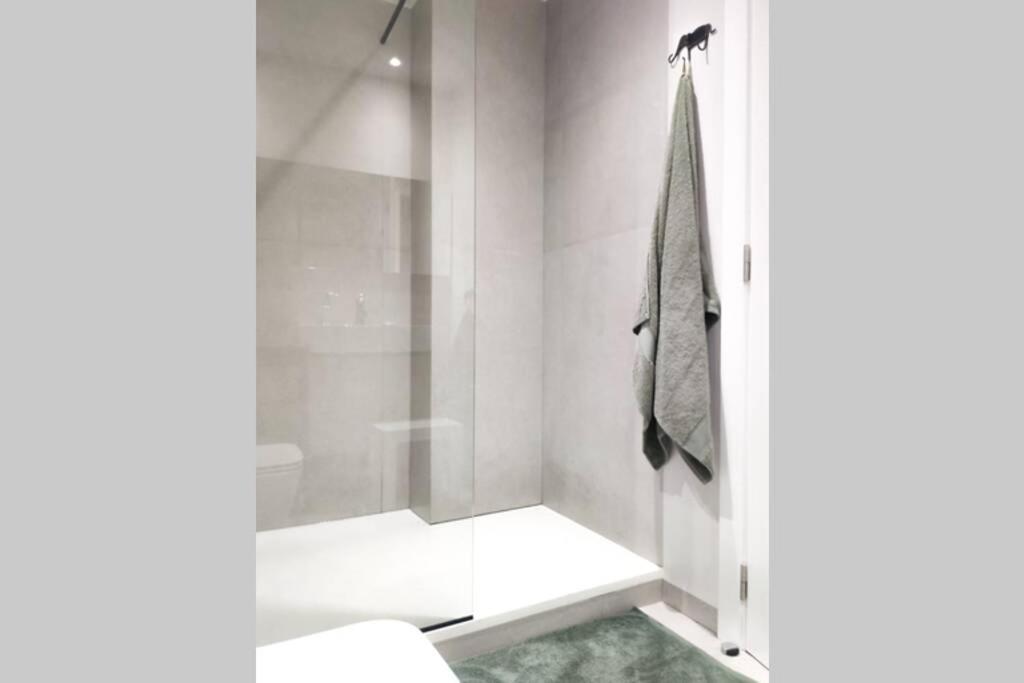 Apartamento Recien Reformado En Primera Linea Con Vistas A La Playa De La Almadraba Benicàssim Eksteriør bilde